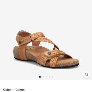 Taos Footwear Women's Camel Sandals